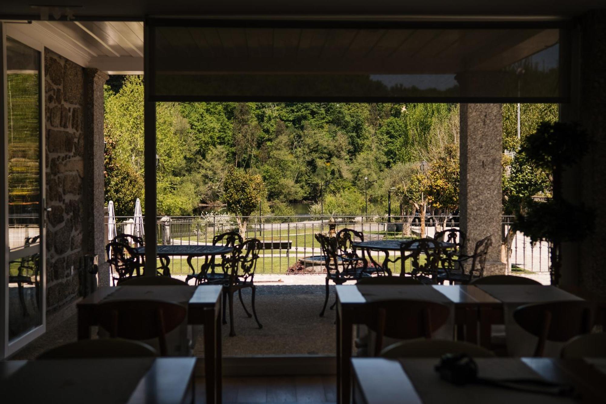 Hotel Fonte Velha Ponte da Barca Bagian luar foto